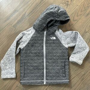 The North Face Kids Quilted Sweater Fleece Hoodie Size 5T EUC